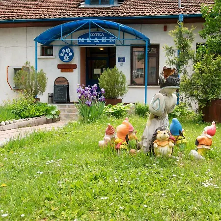 медик Хотел 2*